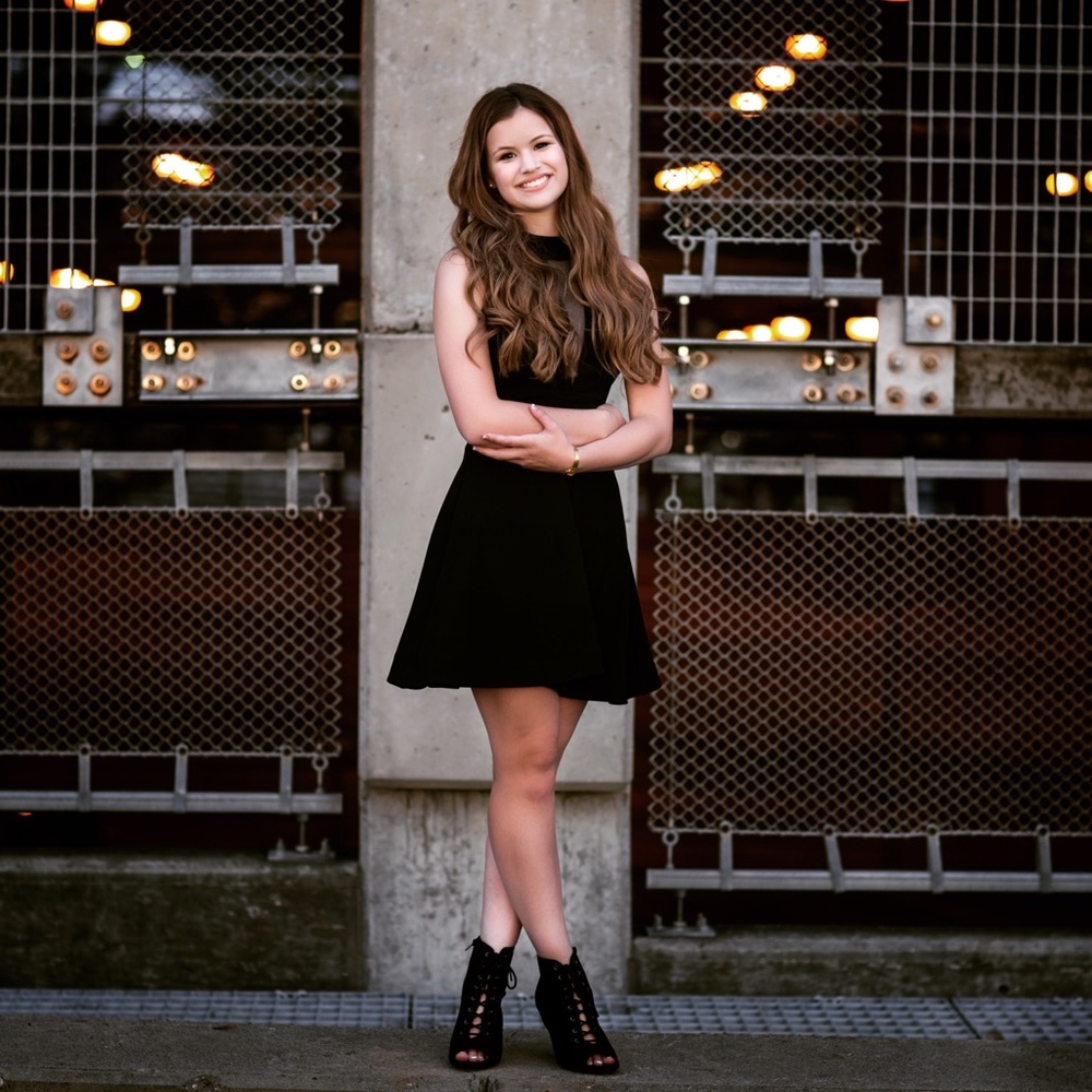 Meet your Posher, Abby